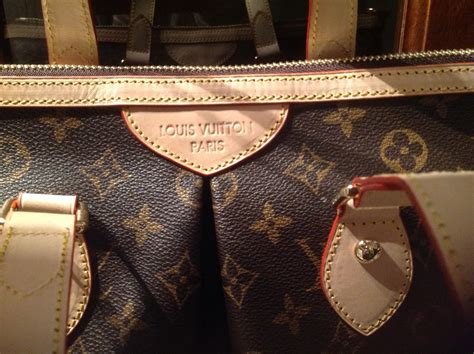 bottom of a fake louis vuitton purse|knock off louis vuitton purses.